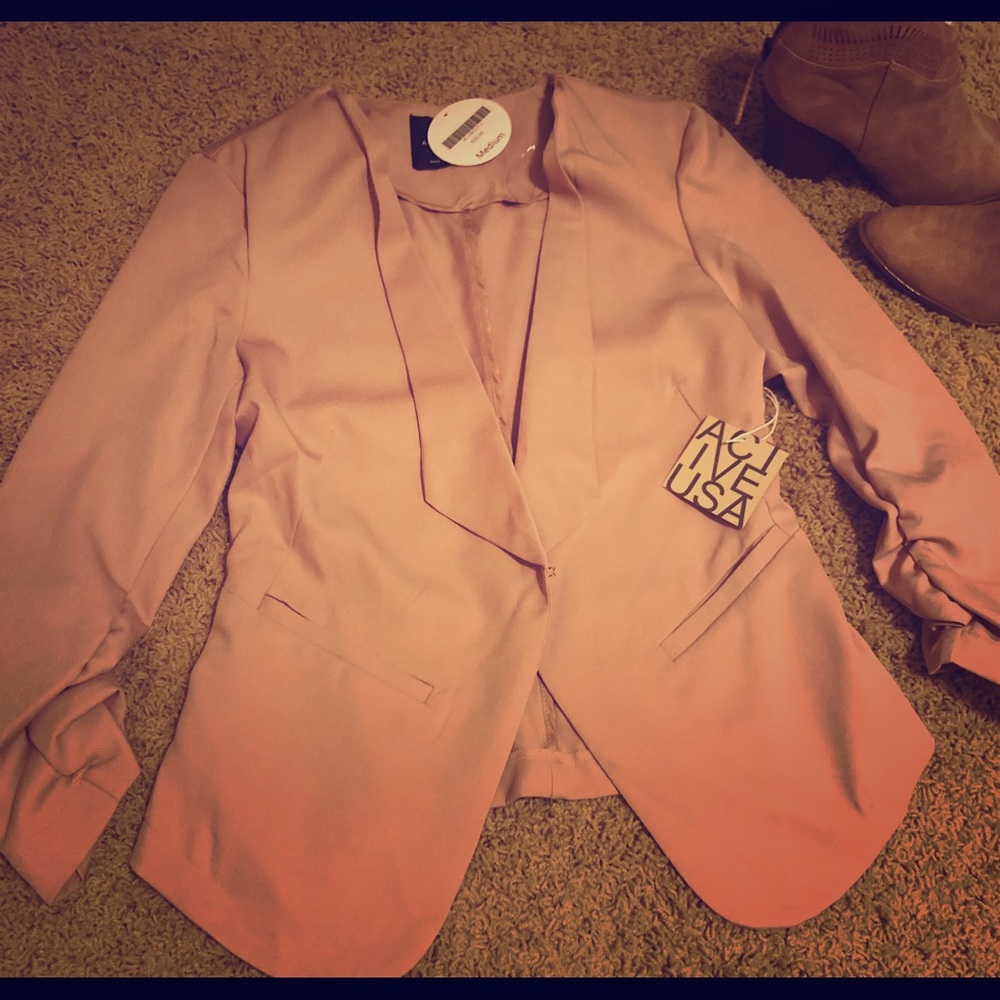 Women’s Light Pink Blazer.
